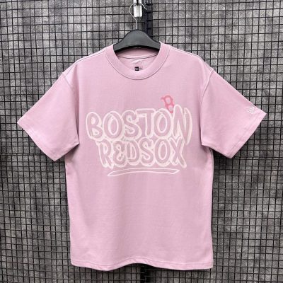 Áo Thun New Era Boston Red Sox Graffiti Hồng *17878526*