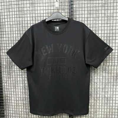 Áo Thun New Era NY Yankees Đen Logo In Chìm Đen *16668791*