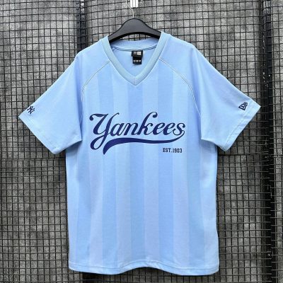Áo Thun New Era New York Yankees Cổ Tim Xanh *18978566*