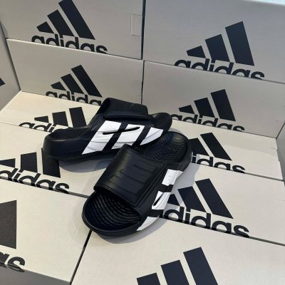 Dép Adidas Lightblaze Đen Logo Trắng "JR1253"